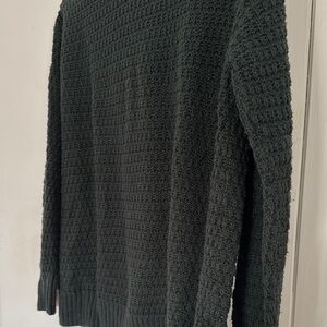Old Navy Green Crewneck Sweater with Cozy Texture